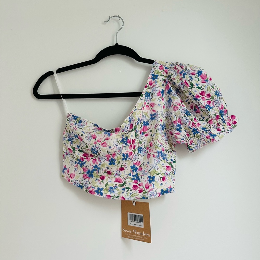 Runaway the label | Seven Wonders the label floral one shoulder crop top